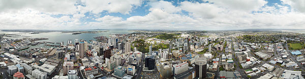 360-degree view from Sky Tower, showing many landmarks in the Central Business District.