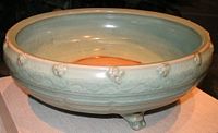 A tripod planter from the Ming Dynasty. It is housed in the Smithsonian in Washington, D.C.