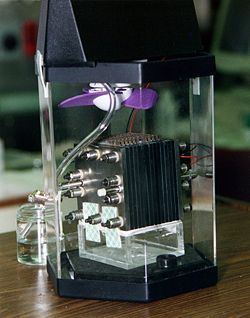 Methanol fuel cell. The actual fuel cell stack is the layered bi-cubic structure in the center of the image.