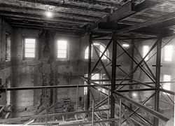 Truman reconstruction, 1949-1952 — First the interior rooms were dismantled and stored, then within the original walls a steel and concrete structure was erected. The interior rooms, with most of the original trim and floor boards, were rebuilt within the new framework.