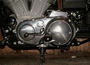 A typical 5-gear, foot-shift transmission on an HD Sportster.