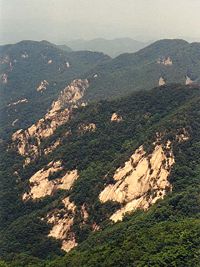 Rocky slopes on Gyeryongsan.