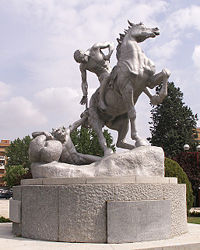 Los Portadores de la Antorcha ("The Torch-bearers"), cast aluminum, Ciudad Universitaria, Madrid.