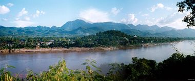 Luangphabang seen from right bank of Mekong (montage)