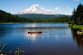 Trillium Lake in the Mt. Hood National Forest, near Portland, Oregon.