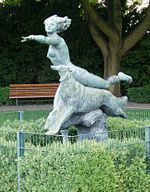 Walter Schott: Diana mit Windhunden (Diana with hunting hound)