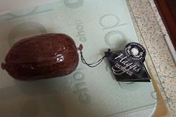 A small uncooked haggis