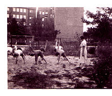 A  Gymnastics lesson from 1936 in a Berlin Jewish school