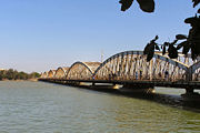 Faidherbe Bridge, the symbol of the city.