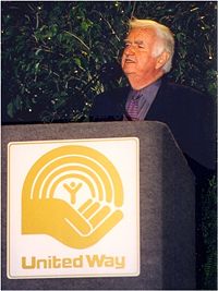 Bob Keeshan speaking at a United Way event in 1999.
