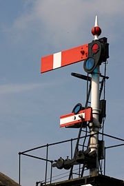 GWR semaphore-type signal.