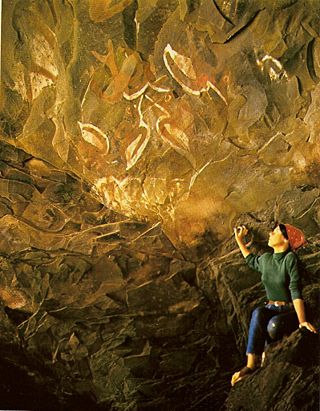 Paintings in the so-called "Cave of the Men Eatresses".