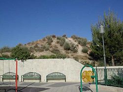 Jerusalem Tumulus #2 in 2004.
