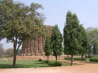 The incomplete Alai Minar.