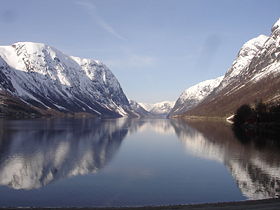 Kjosnesfjorden in Songefjord