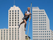 German athlete Michael Stolle at a pole vaulting meeting in Berlin, 2004