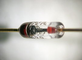 closeup, showing germanium crystal