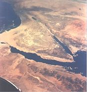 Northern section of the Great Rift Valley: the Sinai Peninsula is in the center and the Dead Sea and Jordan River valley are above.