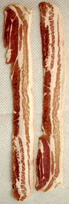 Uncooked streaky bacon