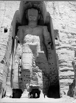 One of the Buddhas of Bamyan as it stood in 1963.