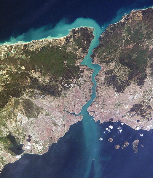 Image:Istambul and Bosporus big.jpg