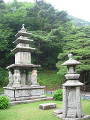 Gakhwangjoen (National Treasure No. 67), a three-story stone pagoda at Hwaeomsa
