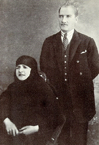 Latife Uşaklıgil and Mustafa Kemal.